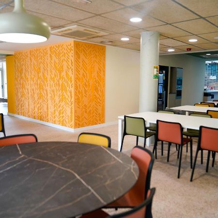 Residencia Universitaria Resa Los Abedules Pamplona Buitenkant foto