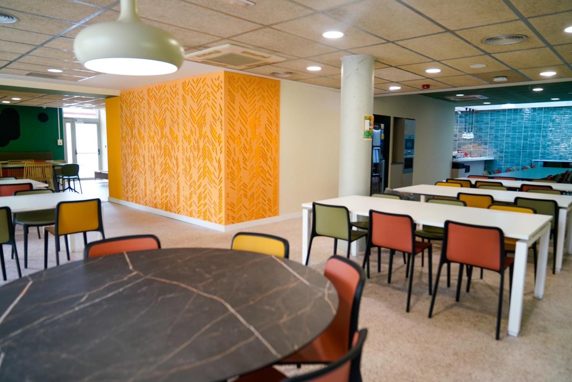 Residencia Universitaria Resa Los Abedules Pamplona Buitenkant foto