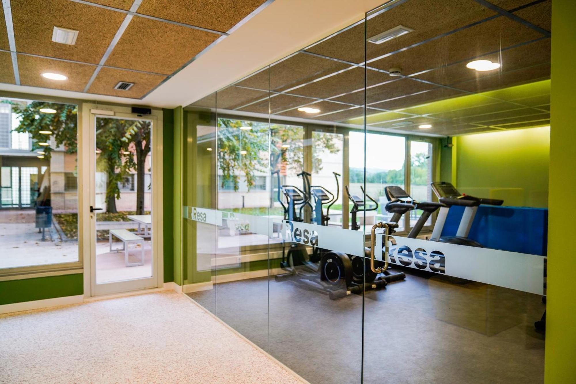 Residencia Universitaria Resa Los Abedules Pamplona Buitenkant foto