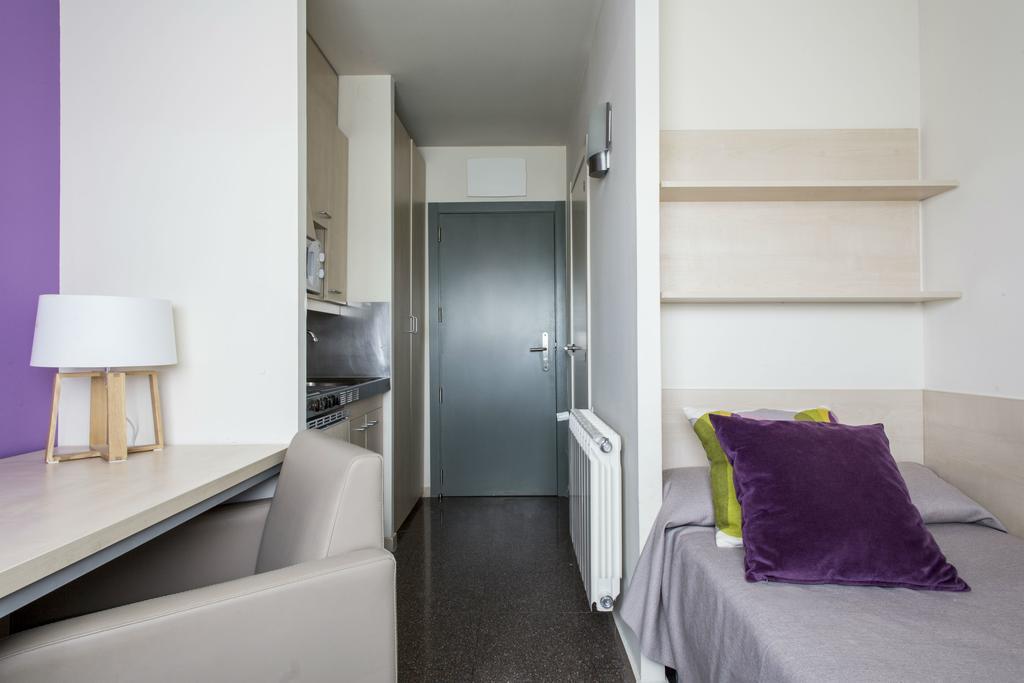 Residencia Universitaria Resa Los Abedules Pamplona Buitenkant foto