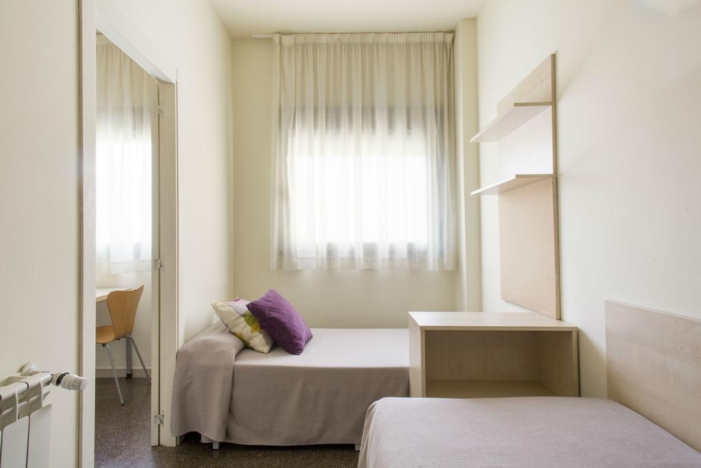 Residencia Universitaria Resa Los Abedules Pamplona Buitenkant foto